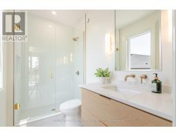 14 - 720 APRICOT DRIVE - 33
