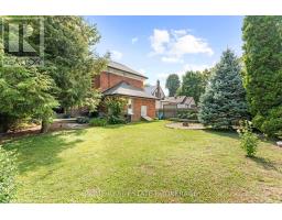 11 MAPLE STREET W - 35
