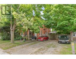 11 MAPLE STREET W - 4
