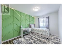 1046 CROSSCREEK CRESCENT - 29