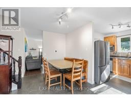 78 DUDLEY CRESCENT - 16