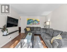 78 DUDLEY CRESCENT - 18