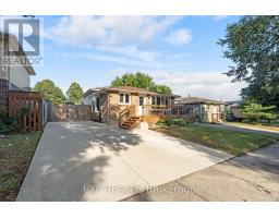78 DUDLEY CRESCENT - 3