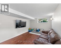 78 DUDLEY CRESCENT - 31