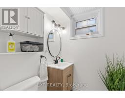 78 DUDLEY CRESCENT - 33