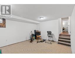 78 DUDLEY CRESCENT - 36