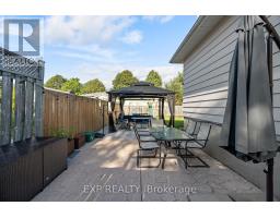 78 DUDLEY CRESCENT - 39