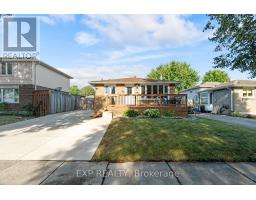 78 DUDLEY CRESCENT - 4