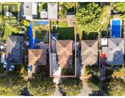 78 DUDLEY CRESCENT - 7