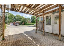 260 TWEEDSMUIR AVENUE - 14
