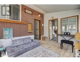 260 TWEEDSMUIR AVENUE - 17
