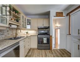 260 TWEEDSMUIR AVENUE - 27