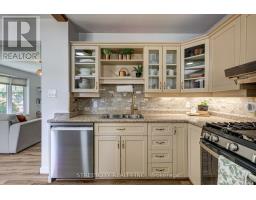 260 TWEEDSMUIR AVENUE - 29