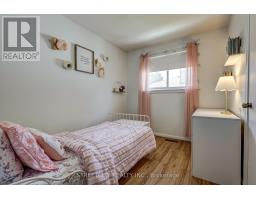 260 TWEEDSMUIR AVENUE - 31