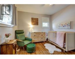 260 TWEEDSMUIR AVENUE - 33