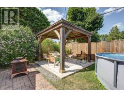 260 TWEEDSMUIR AVENUE - 9