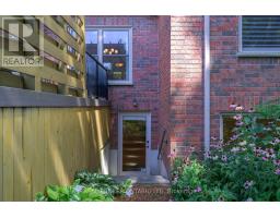 135 CARRIAGE HILL DRIVE - 41