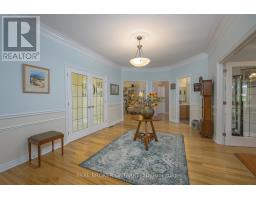 135 CARRIAGE HILL DRIVE - 5