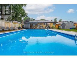 476 BLAKE STREET - 35