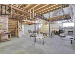 71 - 1478 ADELAIDE STREET N - 26