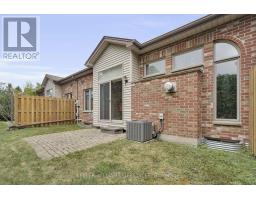 71 - 1478 ADELAIDE STREET N - 29