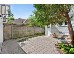 513 GROSVENOR STREET - 40