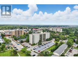 909 - 127 BELMONT DRIVE - 42