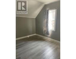 245 SYDENHAM STREET E - 15