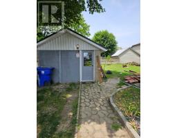 245 SYDENHAM STREET E - 24