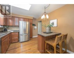 8 TUMBLEWEED CRESCENT - 19