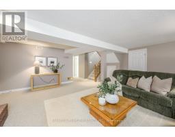 8 TUMBLEWEED CRESCENT - 33