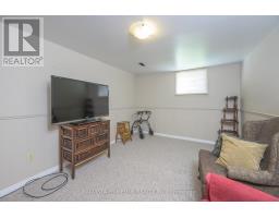 8 TUMBLEWEED CRESCENT - 36