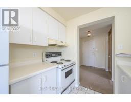 910 - 570 PROUDFOOT LANE - 11