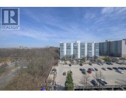 910 - 570 PROUDFOOT LANE - 27