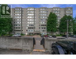 910 - 570 PROUDFOOT LANE - 32