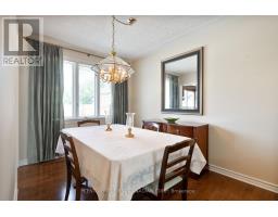 135 DOWNING CRESCENT - 14
