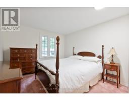 135 DOWNING CRESCENT - 20