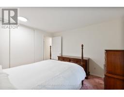 135 DOWNING CRESCENT - 21