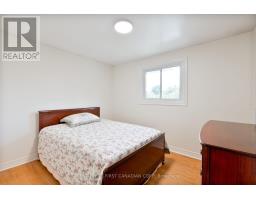 135 DOWNING CRESCENT - 22