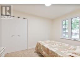 135 DOWNING CRESCENT - 27
