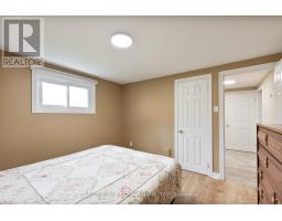 135 DOWNING CRESCENT - 31