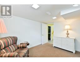 135 DOWNING CRESCENT - 36