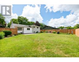 135 DOWNING CRESCENT - 38