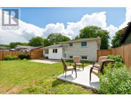 135 DOWNING CRESCENT - 40