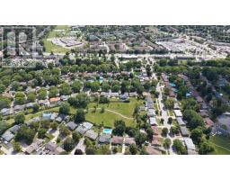 135 DOWNING CRESCENT - 49
