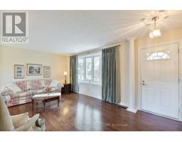 135 DOWNING CRESCENT - 7