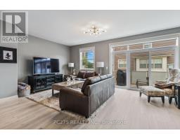 15 - 1040 CORONATION DRIVE - 10