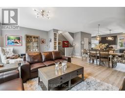 15 - 1040 CORONATION DRIVE - 12