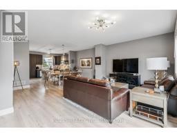 15 - 1040 CORONATION DRIVE - 14
