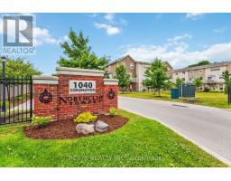 15 - 1040 CORONATION DRIVE - 2